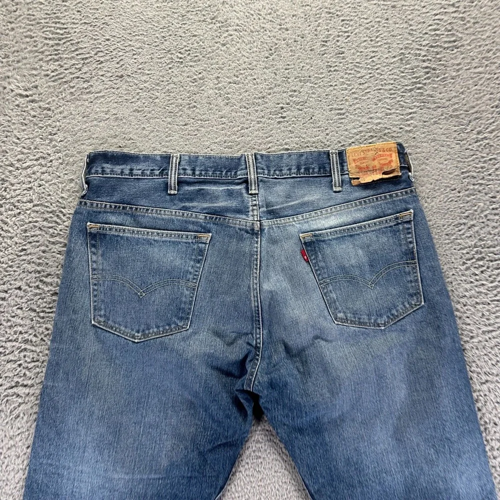 Levis before purchasing